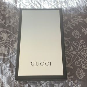 Gucci box